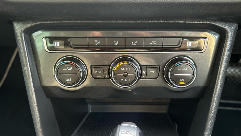 Volkswagen Tiguan 2.0 TDi 150 4Motion SE Nav 5dr DSG Diesel Estate